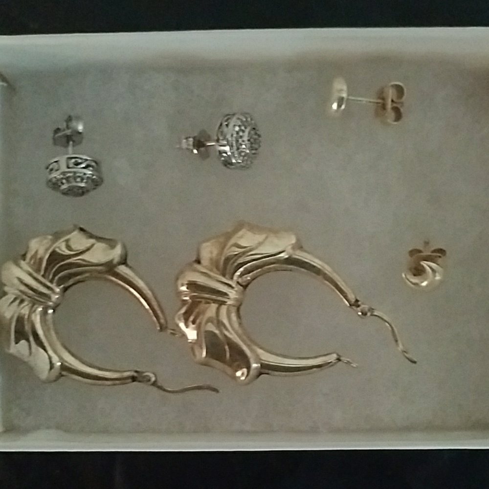 Sold - Picture 2 of 3